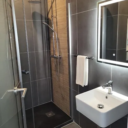 Casa de hóspedes Guesthaus 2 *