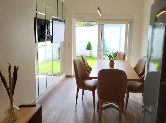 Guesthaus 2 Vendégház 3*