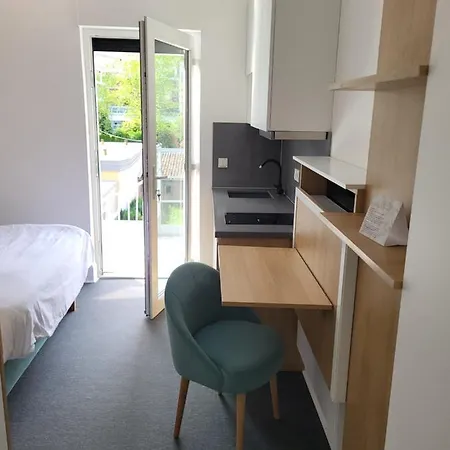 Guesthaus 2 게스트하우스 3*